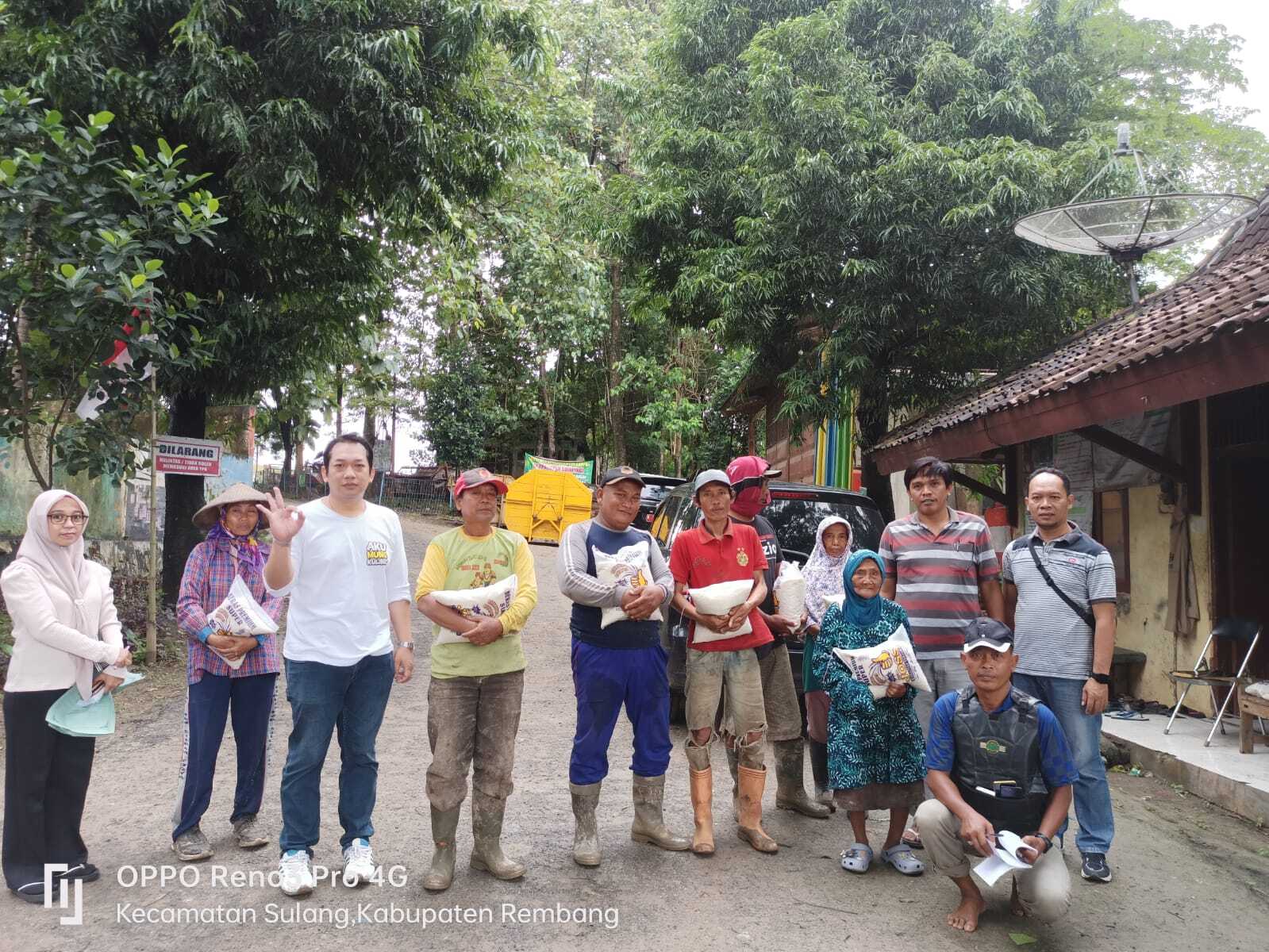 WAWANCARA PEMULUNG DAN KEGIATAN JUM'AT BERKAH